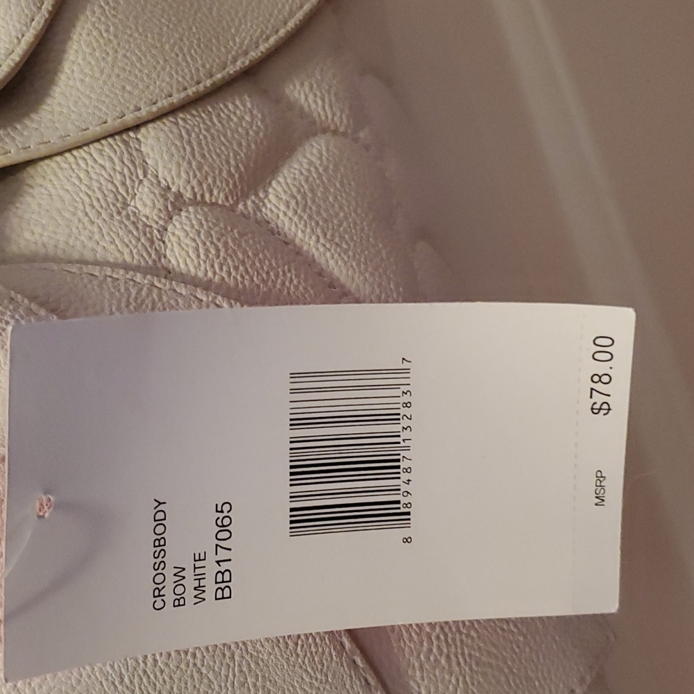 Betsey Johnson White Quilted Heart Crossbody Purse - Picture 5 of 9